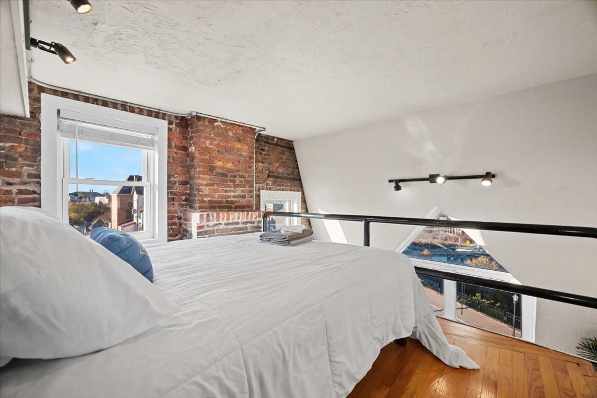 Skyline At Your Door - Studio With A View Pittsburgh Luaran gambar