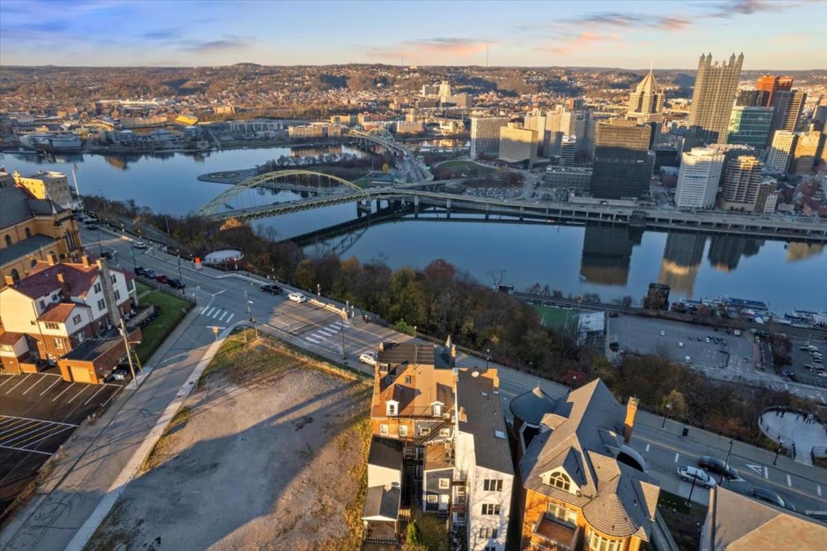 Skyline At Your Door - Studio With A View Pittsburgh Luaran gambar